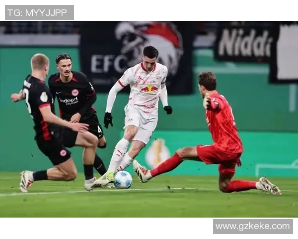 法兰克福客场战平奥格斯堡中游之路渐行渐远继续向前努力