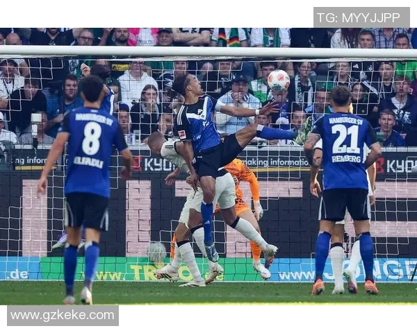 汉堡主场反弹大胜科隆，止住连败势头