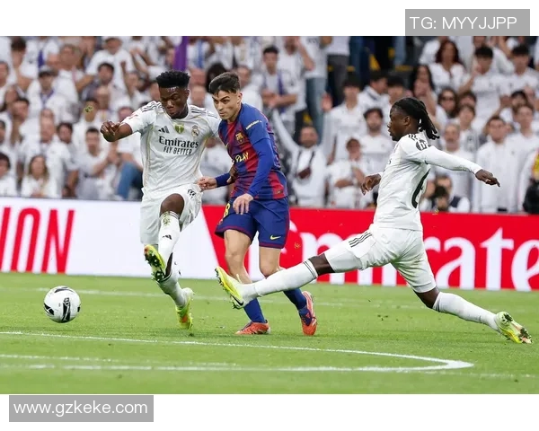 西甲赛季前瞻：各支球队实力分析，巴萨皇马竞争激烈