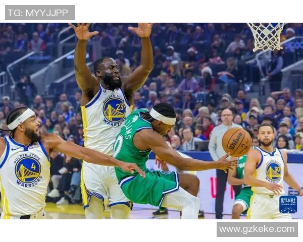 勇士主场击败独行侠,延续胜利势头 勇士主场击败独行侠,延续胜利势头